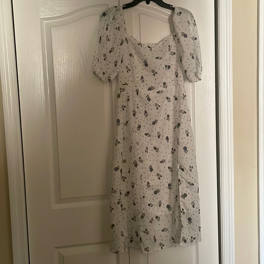 Women’s floral summer dress